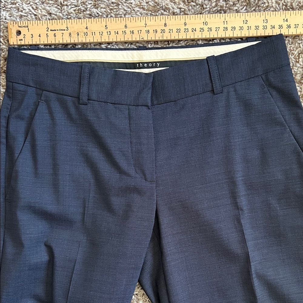 Like New! THEORY Wool Blend Straight Leg Full Length Trouser in Navy in Size 0 - Picture 7 of 11